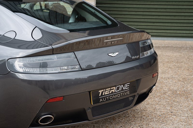 Aston Martin Vantage V8 - Large 22