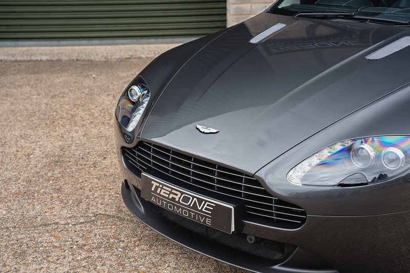 Aston Martin Vantage V8 - Large 21
