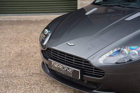 Aston Martin Vantage V8 - Large 21