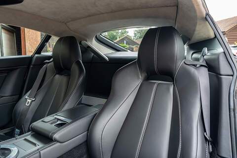 Aston Martin Vantage V8 - Large 5