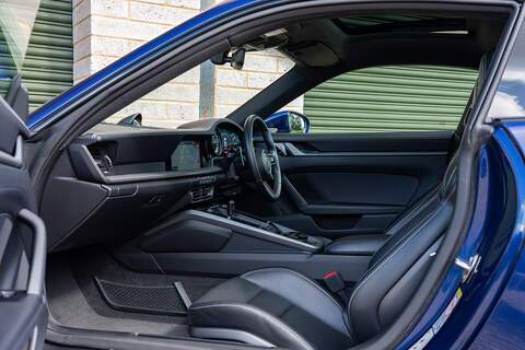 Porsche 911 T 992 Carrera S - Large 3