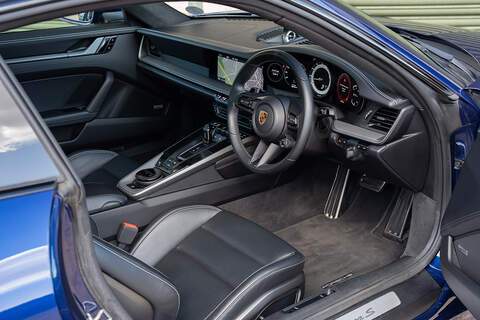 Porsche 911 T 992 Carrera S - Large 41