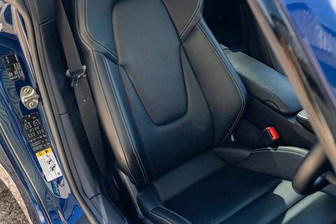 Porsche 911 T 992 Carrera S - Large 38