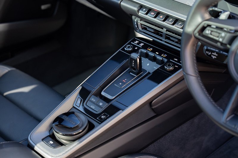 Porsche 911 T 992 Carrera S - Large 15