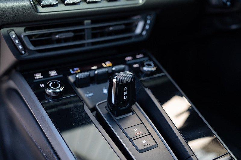 Porsche 911 T 992 Carrera S - Large 33
