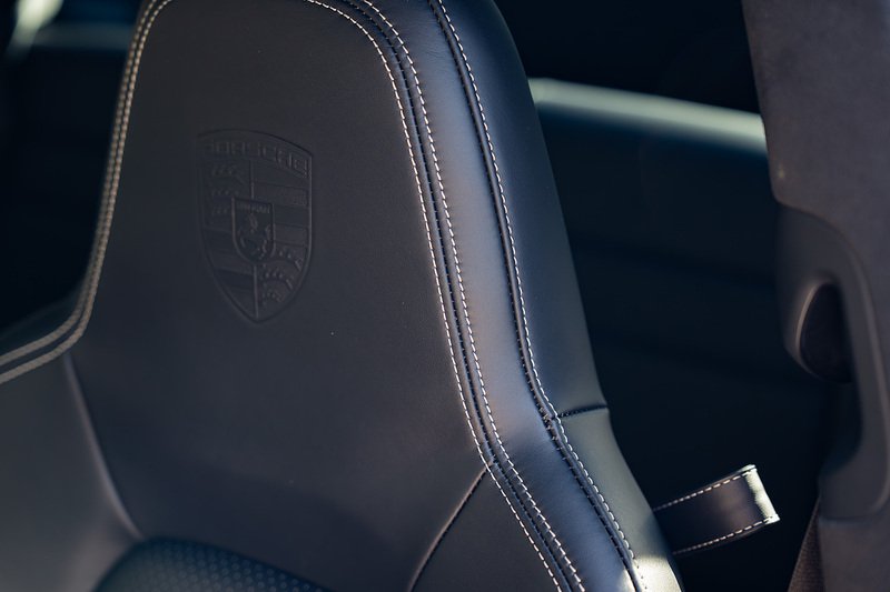 Porsche 911 T 992 Carrera S - Large 34