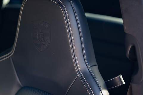 Porsche 911 T 992 Carrera S - Large 34