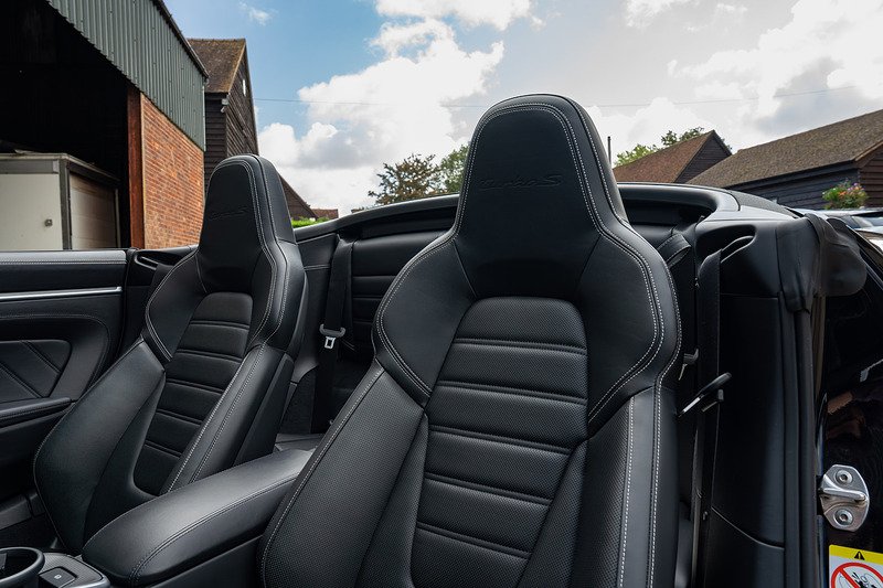 Porsche 911 T 992 Turbo S - Large 11