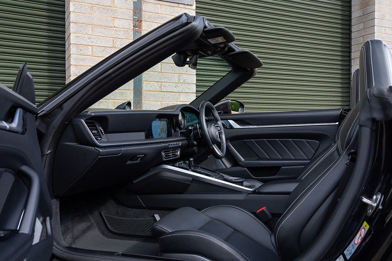 Porsche 911 T 992 Turbo S - Large 3