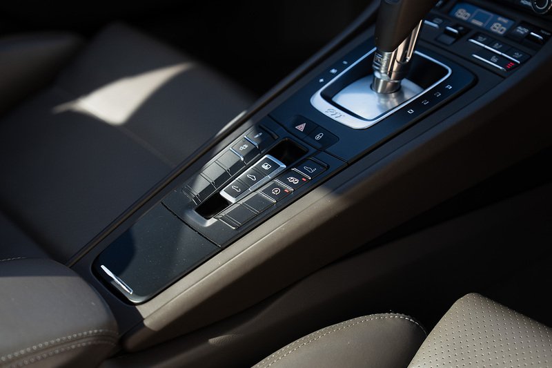 Porsche 911 T 991 Carrera GTS - Large 45