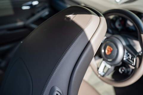 Porsche 911 T 991 Carrera GTS - Large 16