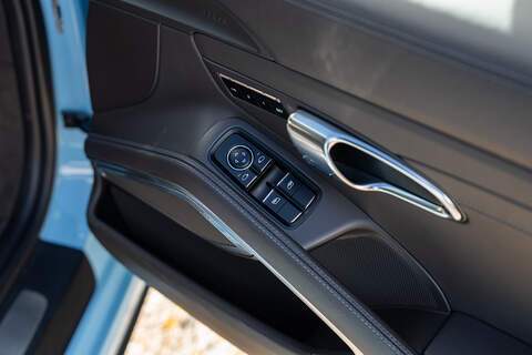 Porsche 911 T 991 Carrera GTS - Large 40