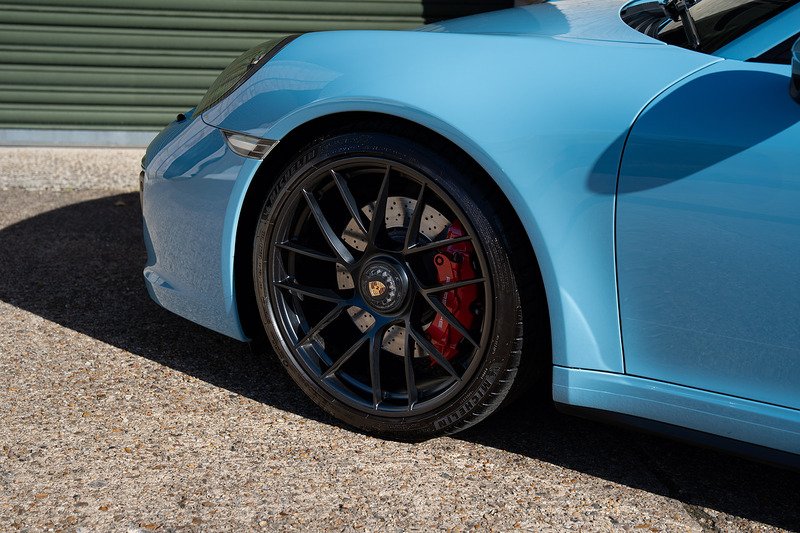 Porsche 911 T 991 Carrera GTS - Large 33
