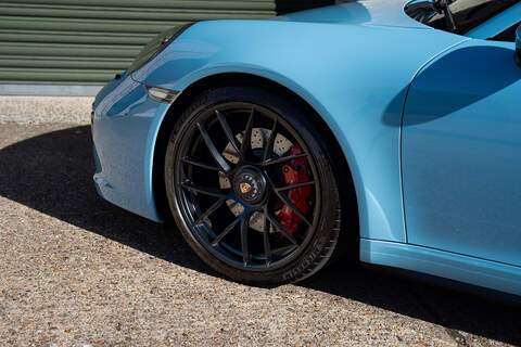 Porsche 911 T 991 Carrera GTS - Large 33
