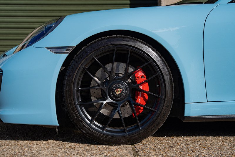 Porsche 911 T 991 Carrera GTS - Large 30