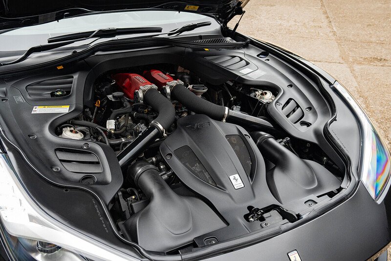 Ferrari GTC4Lusso T V8 - Large 65