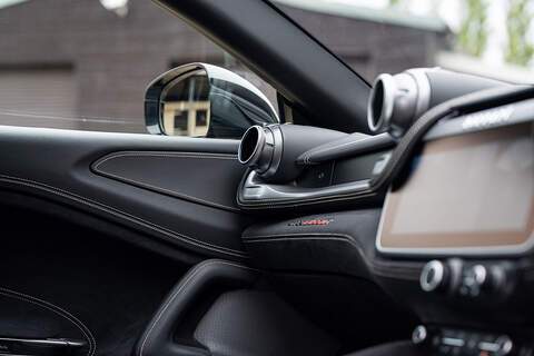 Ferrari GTC4Lusso T V8 - Large 40