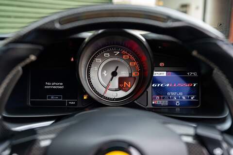 Ferrari GTC4Lusso T V8 - Large 18