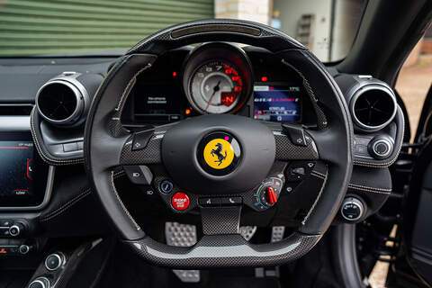 Ferrari GTC4Lusso T V8 - Large 14