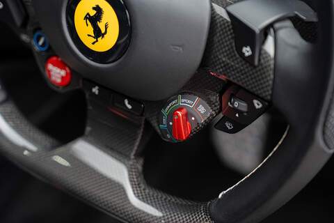 Ferrari GTC4Lusso T V8 - Large 22