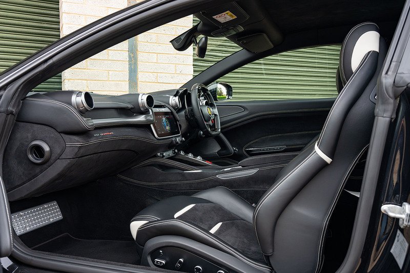 Ferrari GTC4Lusso T V8 - Large 3