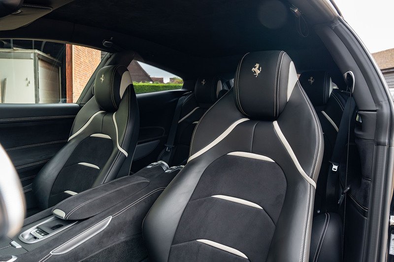 Ferrari GTC4Lusso T V8 - Large 11