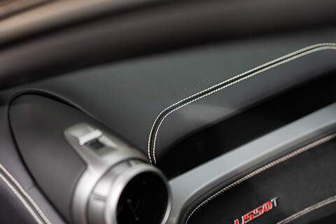 Ferrari GTC4Lusso T V8 - Large 38