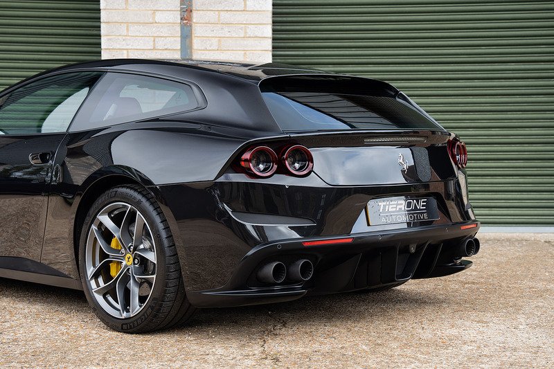 Ferrari GTC4Lusso T V8 - Large 51