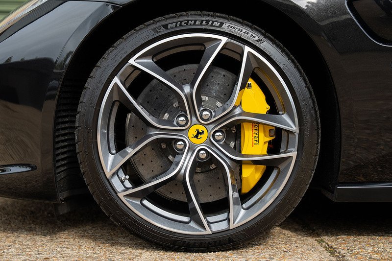 Ferrari GTC4Lusso T V8 - Large 61