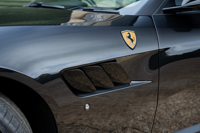 Ferrari GTC4Lusso T V8 - Large 58