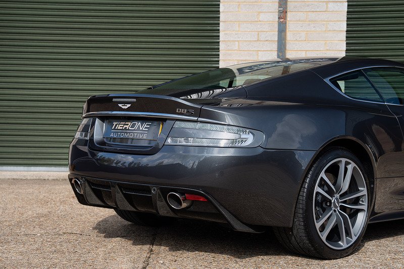 Aston Martin DBS - Large 44