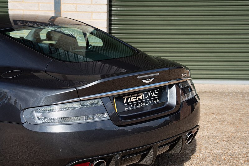 Aston Martin DBS - Large 22