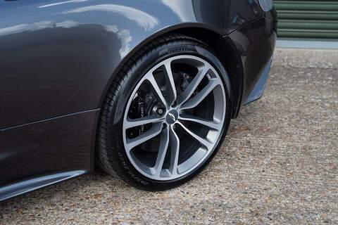 Aston Martin DBS - Large 28