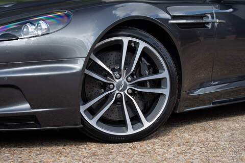 Aston Martin DBS - Large 6