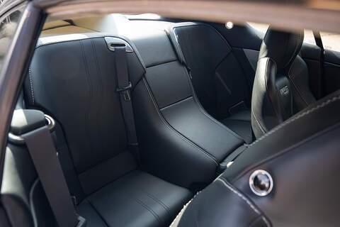 Aston Martin DBS - Large 39