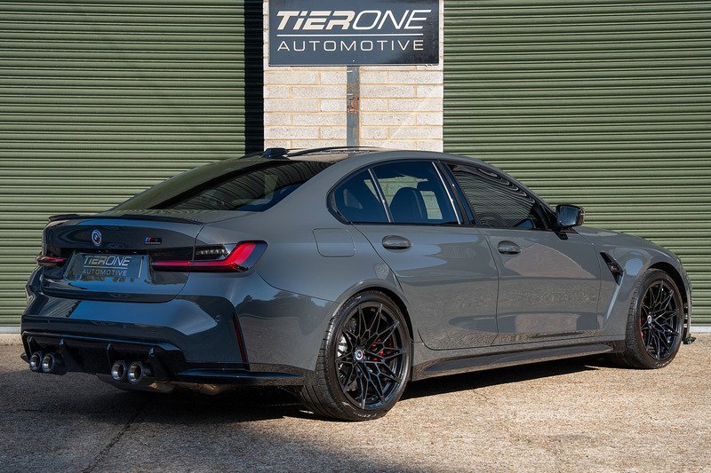 BMW M3 BiTurbo Competition - Large 1