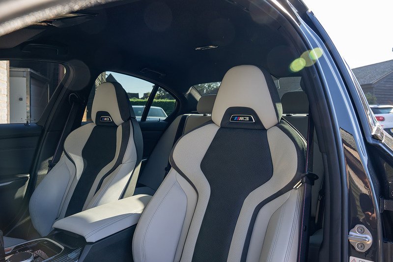 BMW M3 BiTurbo Competition - Large 11