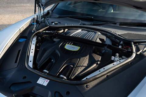 Porsche Panamera V6 E-Hybrid 4 - Large 61