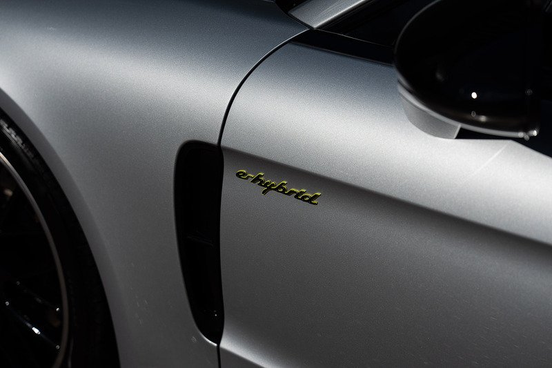 Porsche Panamera V6 E-Hybrid 4 - Large 28