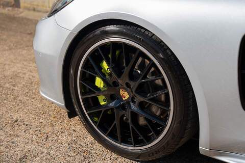 Porsche Panamera V6 E-Hybrid 4 - Large 51