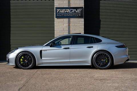 Porsche Panamera V6 E-Hybrid 4 - Large 9