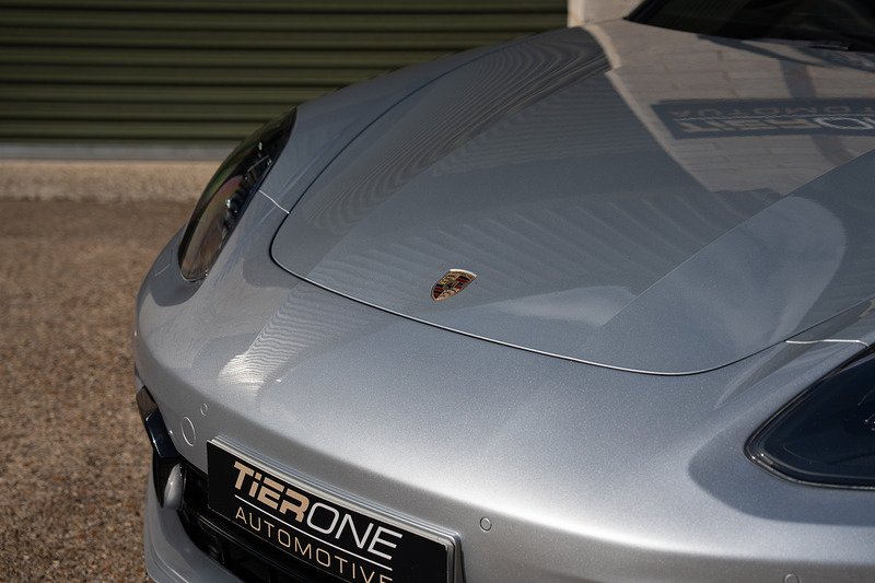 Porsche Panamera V6 E-Hybrid 4 - Large 46