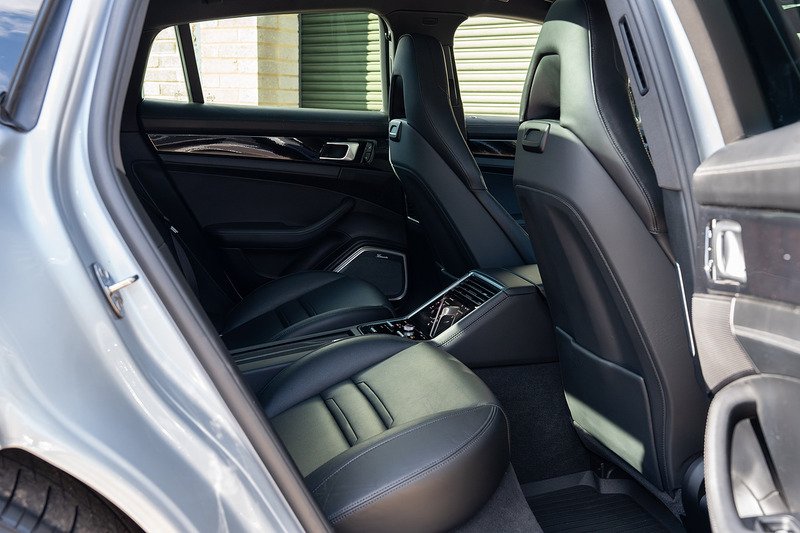 Porsche Panamera V6 E-Hybrid 4 - Large 55