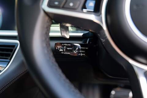 Porsche Panamera V6 E-Hybrid 4 - Large 43