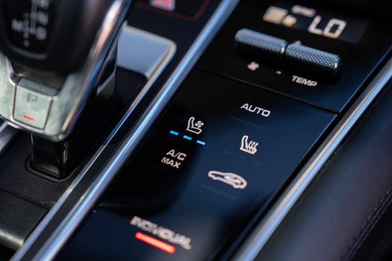 Porsche Panamera V6 E-Hybrid 4 - Large 21