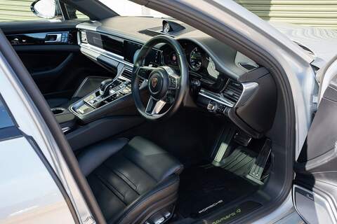 Porsche Panamera V6 E-Hybrid 4 - Large 10