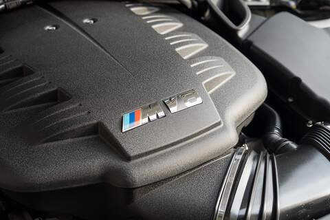 BMW M3 iV8 Competition - Large 34