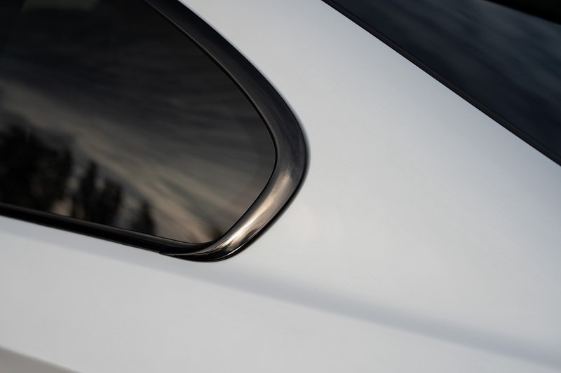 BMW M3 iV8 Competition - Large 41