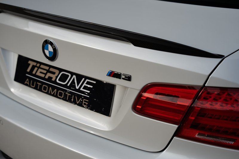 BMW M3 iV8 Competition - Large 25