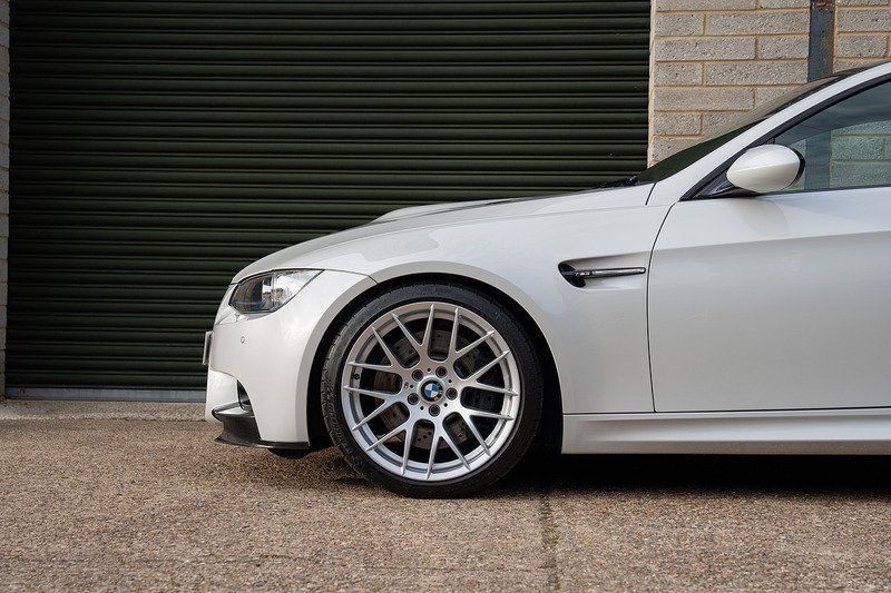 BMW M3 iV8 Competition - Large 45